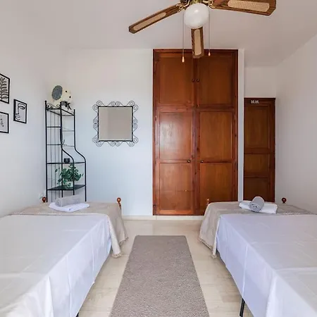 Seaside Escape Apartment Saronida Extérieur photo